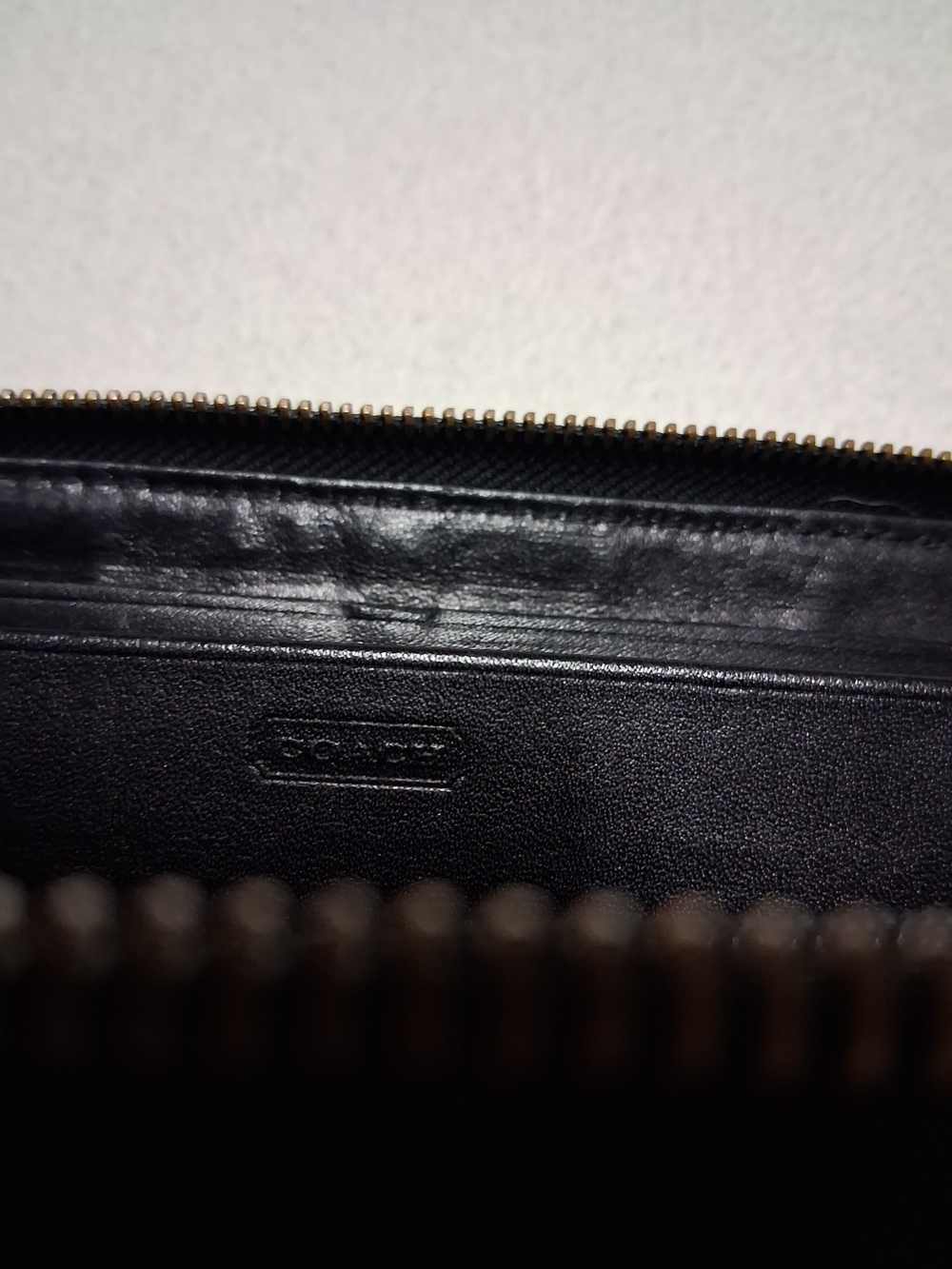 Vintage Coach Black/Tan Signature Canvas Buckle Zip Wallet - Picture 7 of 13